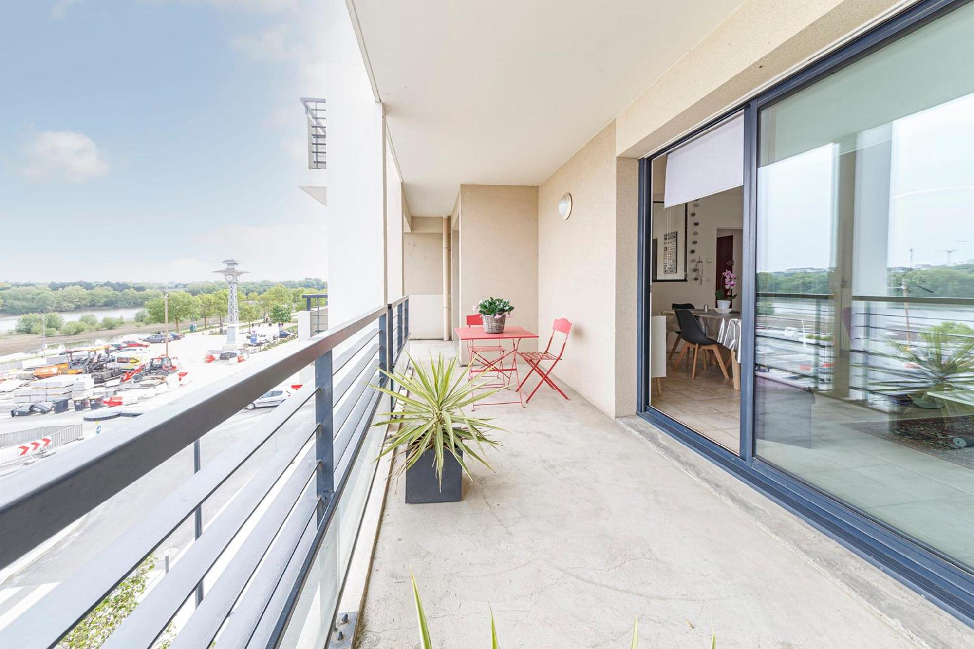 Apartament L'Aragon Wifi Balcon Vue La Maine Angers Zewnętrze zdjęcie